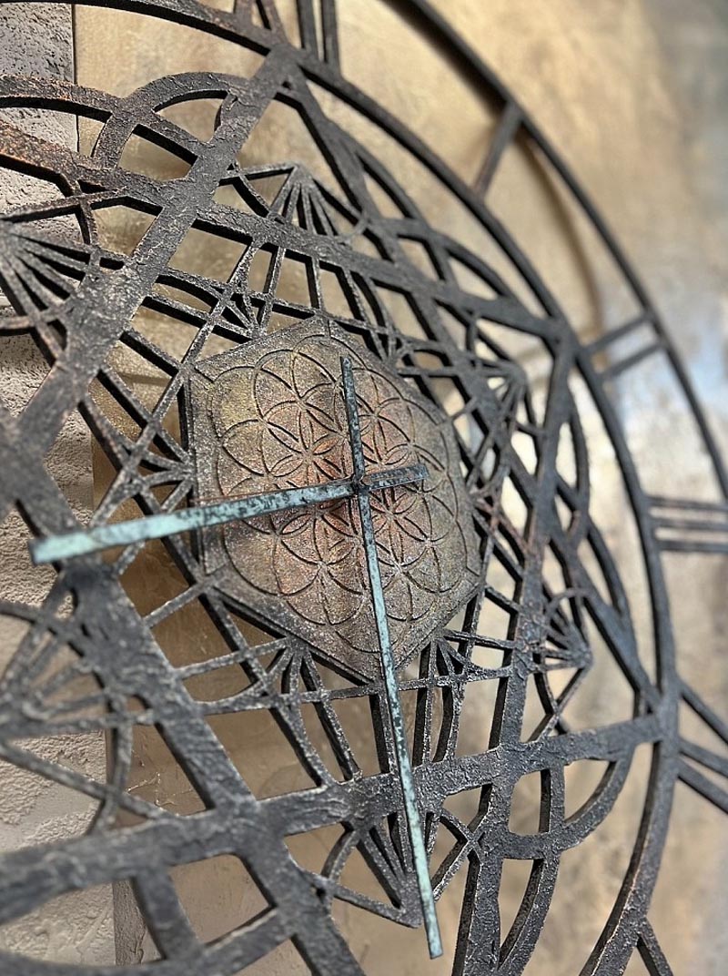 Уникальные интерьерные часы под ваш интерьер